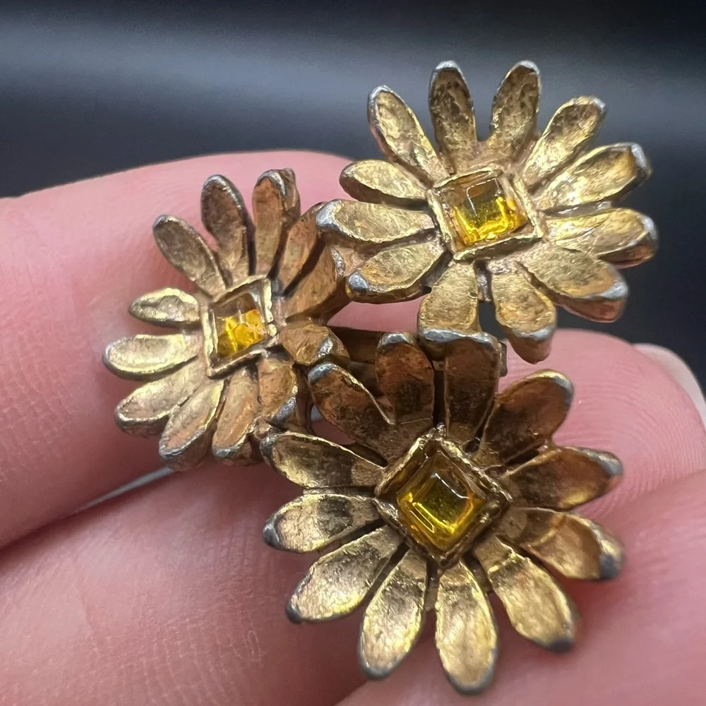 Vintage Floral Earrings Screw Back Gold Tone and Yellow Rhinestone Dainty